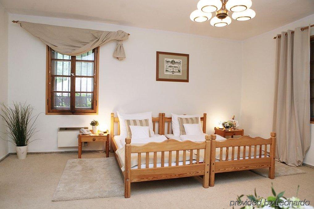 Hotel Noma Residence Zameczek Mysliwski Promnice Kobior Bilik gambar